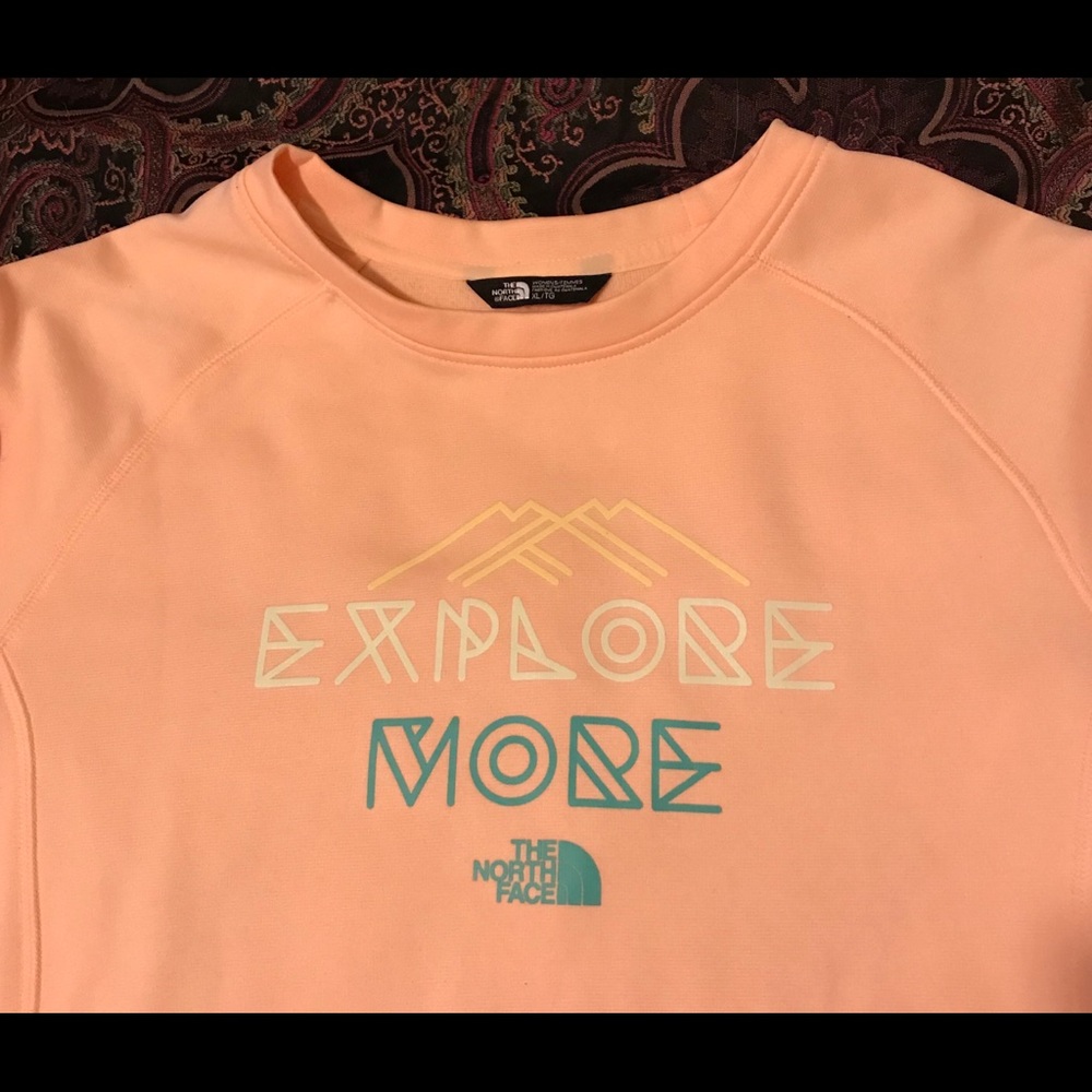 The North face sweatshirt